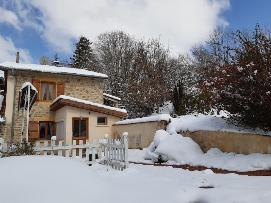 Joli Gite Rural Dans Un Havre De Paix Saint-Bonnet-le-Troncy المظهر الخارجي الصورة